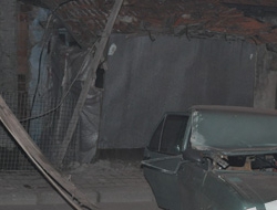 İnşaat Halindeki Binaya Çarptı