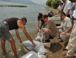 Ekobir Eğirdir Köylerinde Çöpleri Toplamaya Başladı