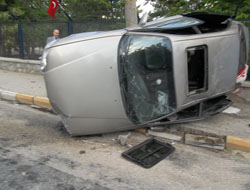 Isparta'da Trafik Kazası: 3 Yaralı