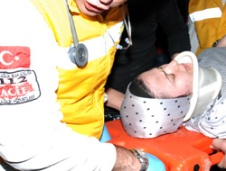 Tadilattaki İşyerinin Duvarı Çöktü