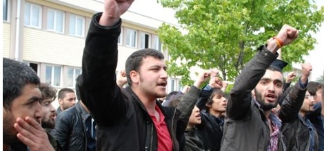 Hüseyin Çelik, SDÜ'de Protesto Edildi