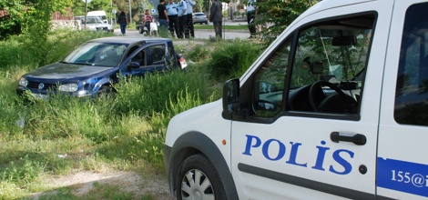 Otomobil Otoparka Uçtu, Şans Eseri Yaralanan Olmadı