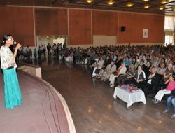 Cemalnur Sevgisi Salona Sığmadı