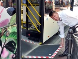 Örnek Otobüs, Örnek Şoför