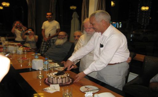 Başbapaz Doğum Gününü Eğirdir’de Kutladı