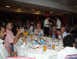 Büyük Isparta Oteli Şehit Aileleri ve Polis Emeklilerini De Unutmadı