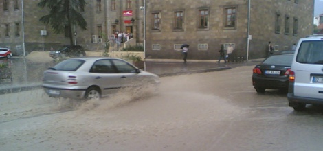 Isparta Yine Yağışa Teslim