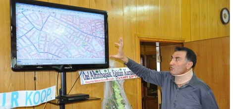 Milli Eğitim Müdürü Sabri Caner'den İlginç Yöntem