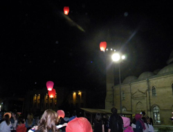 SDÜ'lülerden 'Dilek'li Fener Alayı