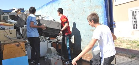 Isparta'da Öğrenciler 10 Ton Atık Topladı