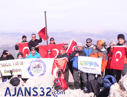 Cumhuriyeti Zirvede Kutladılar