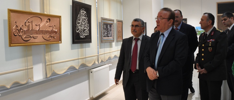 Cezaevi Fabrika Gibi Çalışıyor