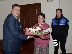 Öğrencilerden Teşekkür Ziyareti