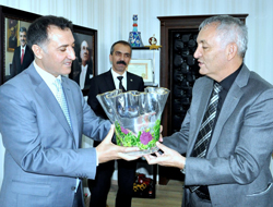 Caner’den Veda Ziyareti