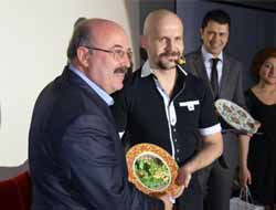 Atalay Demirci Uluborlu’yu Kahkahaya Boğdu