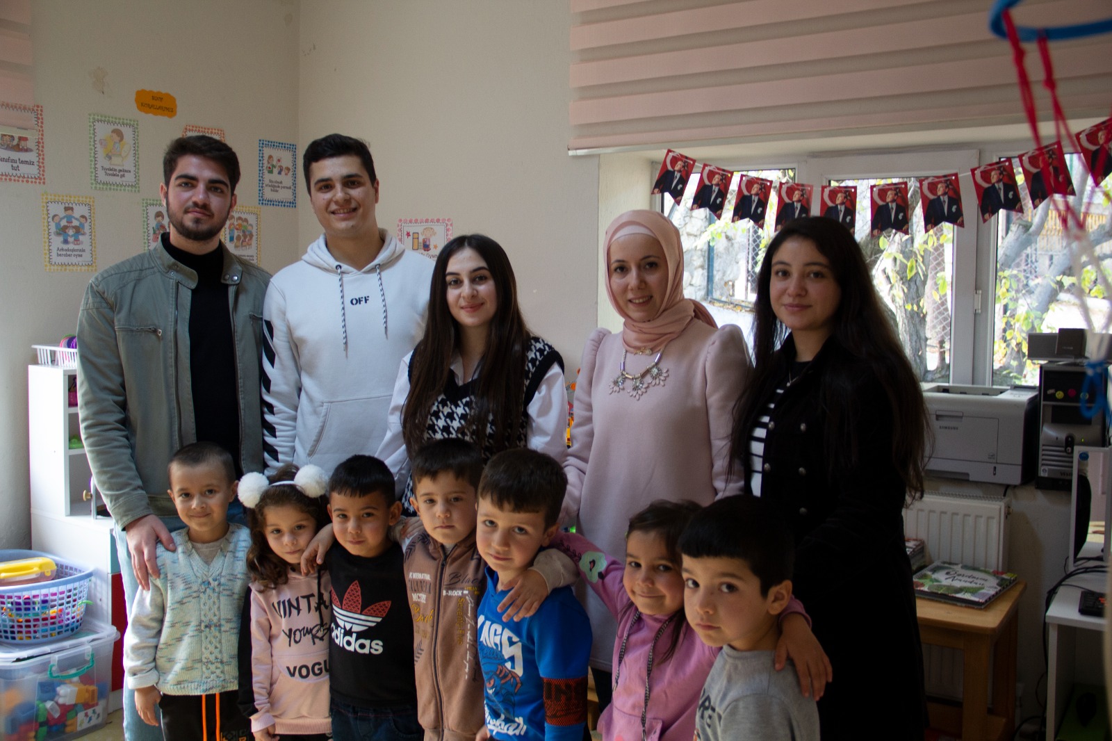 duyarli-ogrencilerden-miniklere-ziyaret-1.jpeg