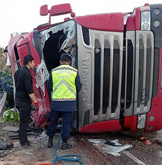 tir-kaza-1.png