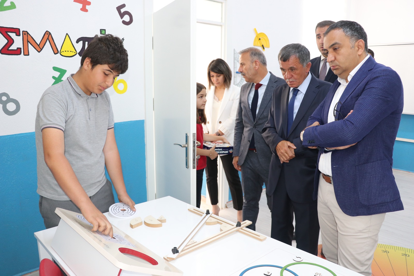 egirdir-yukari-gokdere-koyunde-matematik-atolyesi-ve-zeka-oyunlari-sinifi-acildi-2.jpg